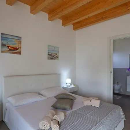 Bed & Breakfast Allu Ruvezzu 2.0 *